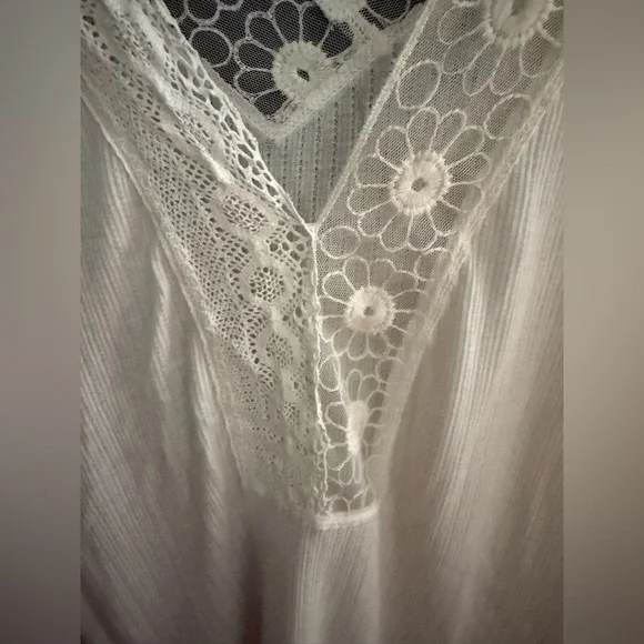Free People White Lace Detail Top - Picture 2 of 8